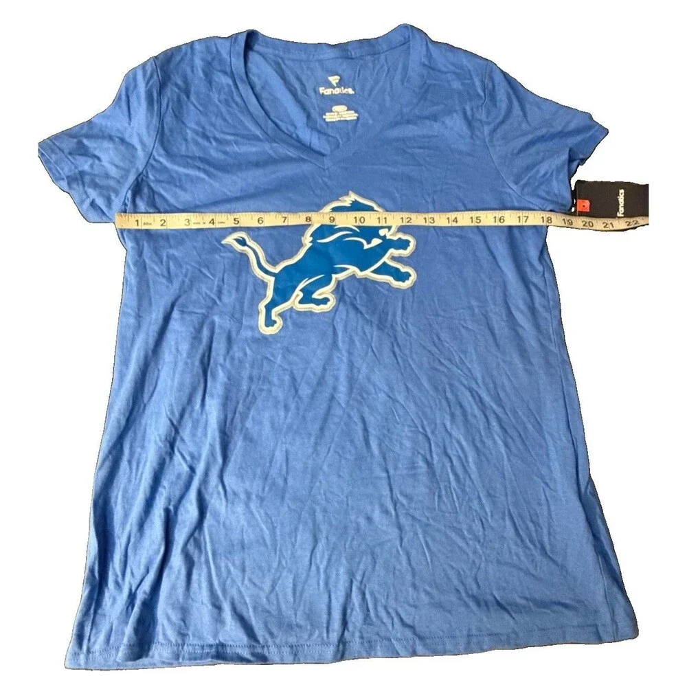 Detroit Lions Aidan Hutchinson #97 Fanatics Women's M Blue V- Neck T-Shirt NWT